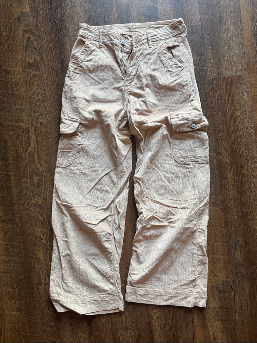 American Eagle Outfitters Wide Leg Cargo Pants in Light Beige